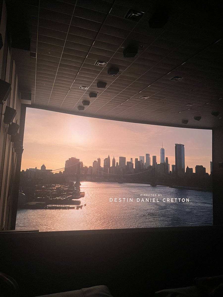 altusazula's tweet photo. whoever decided on the aesthetics of the spiderman brand new day end crawl deserves their flowers https://t.co/AWo1AXHIT6