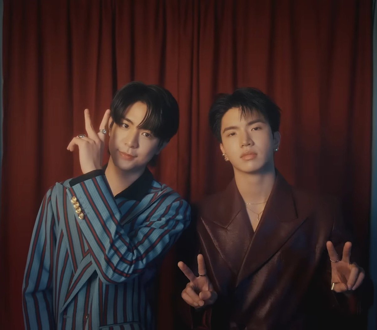 jedwonni's tweet photo. ⠀⠀⠀
ᰍᩚ 　　　   ˚    ✩   .　　  · 　　  ✩

                #Gravity_MV  ♡ 
　  　　　　　　　　　　  　　　　　　
 ✩   　  　   ᰍᩚ 　　　　　   　  ˚  
 　 　　· 　　  　　 　 🎀　  　·       ᰍᩚ https://t.co/MS15NyHixy