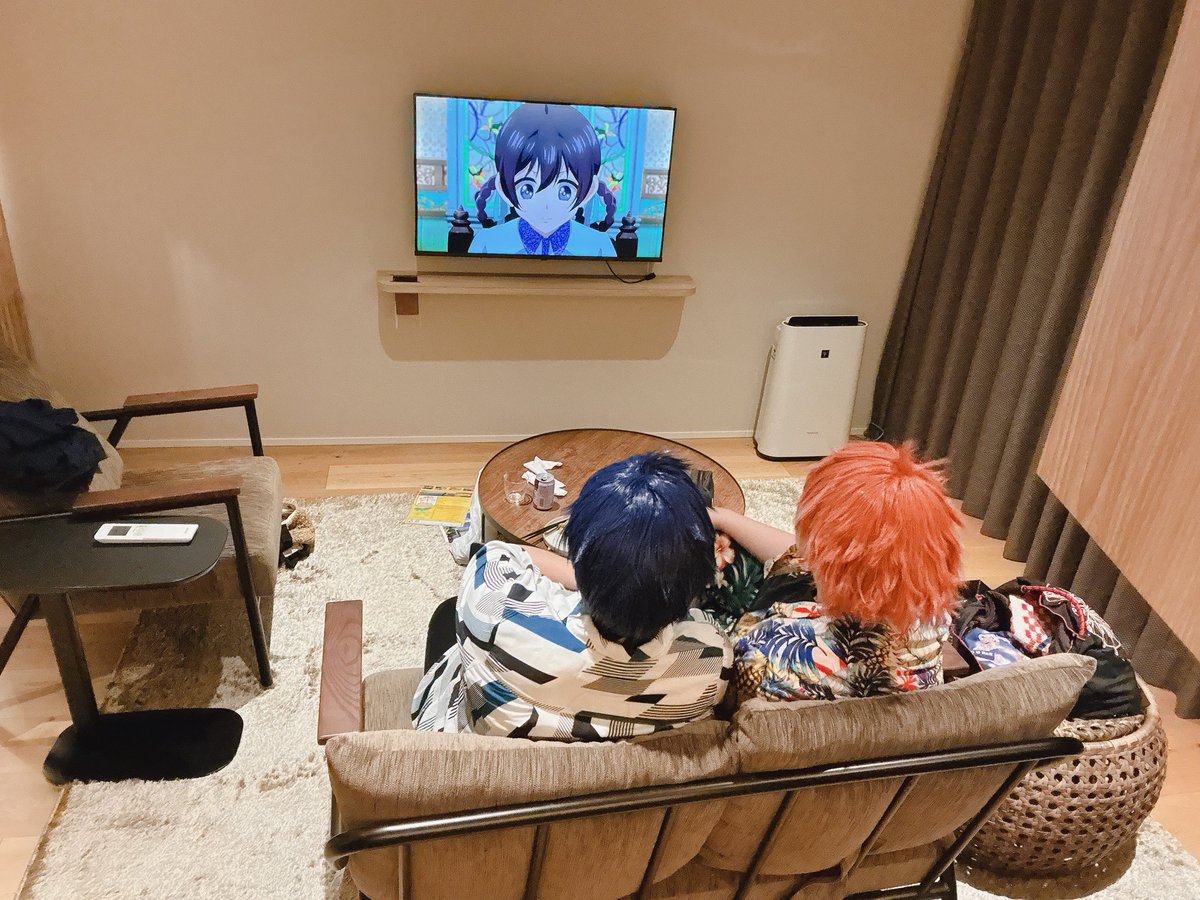 tsucchi_ota's tweet photo. これは深夜美少女アニメを観てるマブ https://t.co/prnvNKsunf