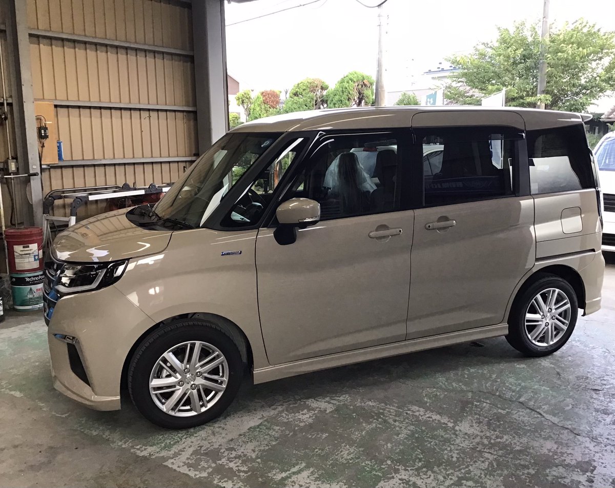 accek2260's tweet photo. ⭐️新車　スズキ　ソリオ用品取付⭐️
前後ドライブレコーダー取付です。
新車へ社外電装品のお取付大歓迎です。
中古パーツのお取付もできますのでお気軽にお問い合わせください。
#安曇野市
#新車
#ソリオ
#前後ドライブレコーダー取付
#持込みパーツ取付大歓迎 https://t.co/4i7VVxyHQz