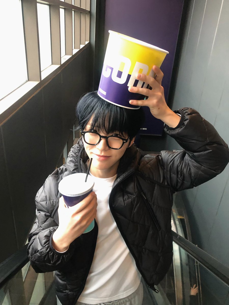 DBE6DB's tweet photo. 우리집 넷째 ㅎㅏ츄핑 혼영기념으로
오드투ㄹㅓ브 프로모사진 다시봐야죠 https://t.co/MDo5owiQqh