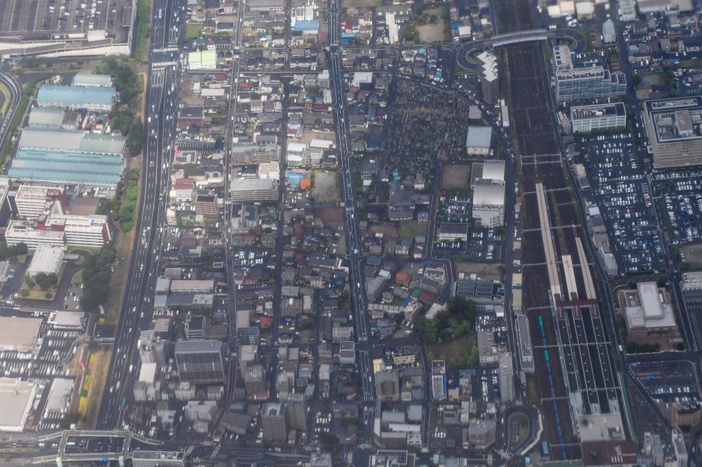 pacific255's tweet photo. 蘇我駅とフクアリ https://t.co/dZDbkrdUvW