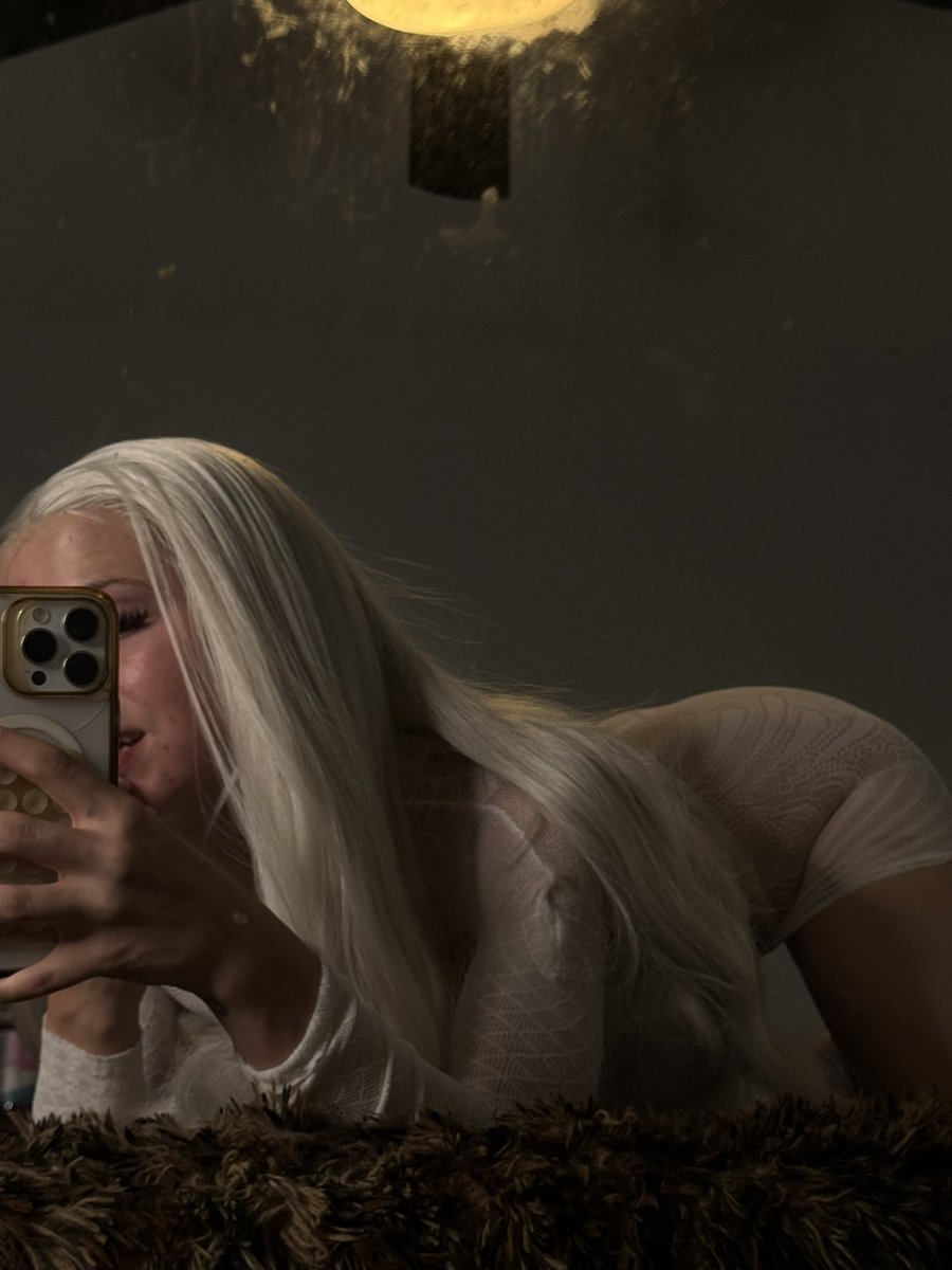 MaceySpice's tweet photo. link in the comments :) turning it up a notch with my man this month make sure you sub while it’s 60% off 🫦 https://t.co/luIgkZ05BP