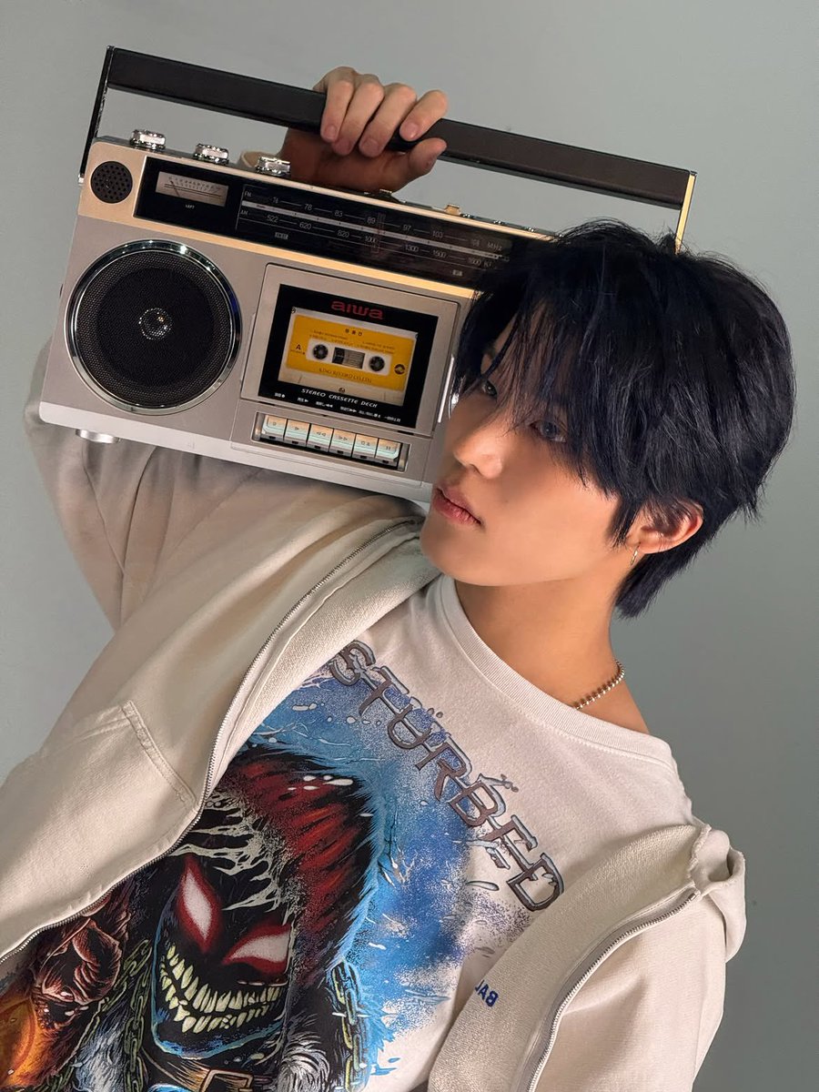 0928GALLERY's tweet photo. 260807 jeongwoo on treasure’s instagram post #박정우 https://t.co/j1XlaPQWI8