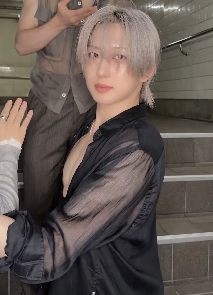 nomnom_fuma's tweet photo. MURATA FUMA WTF IS THIS SHIRT?!?!???!?????!???? https://t.co/7d7LPO7NXB