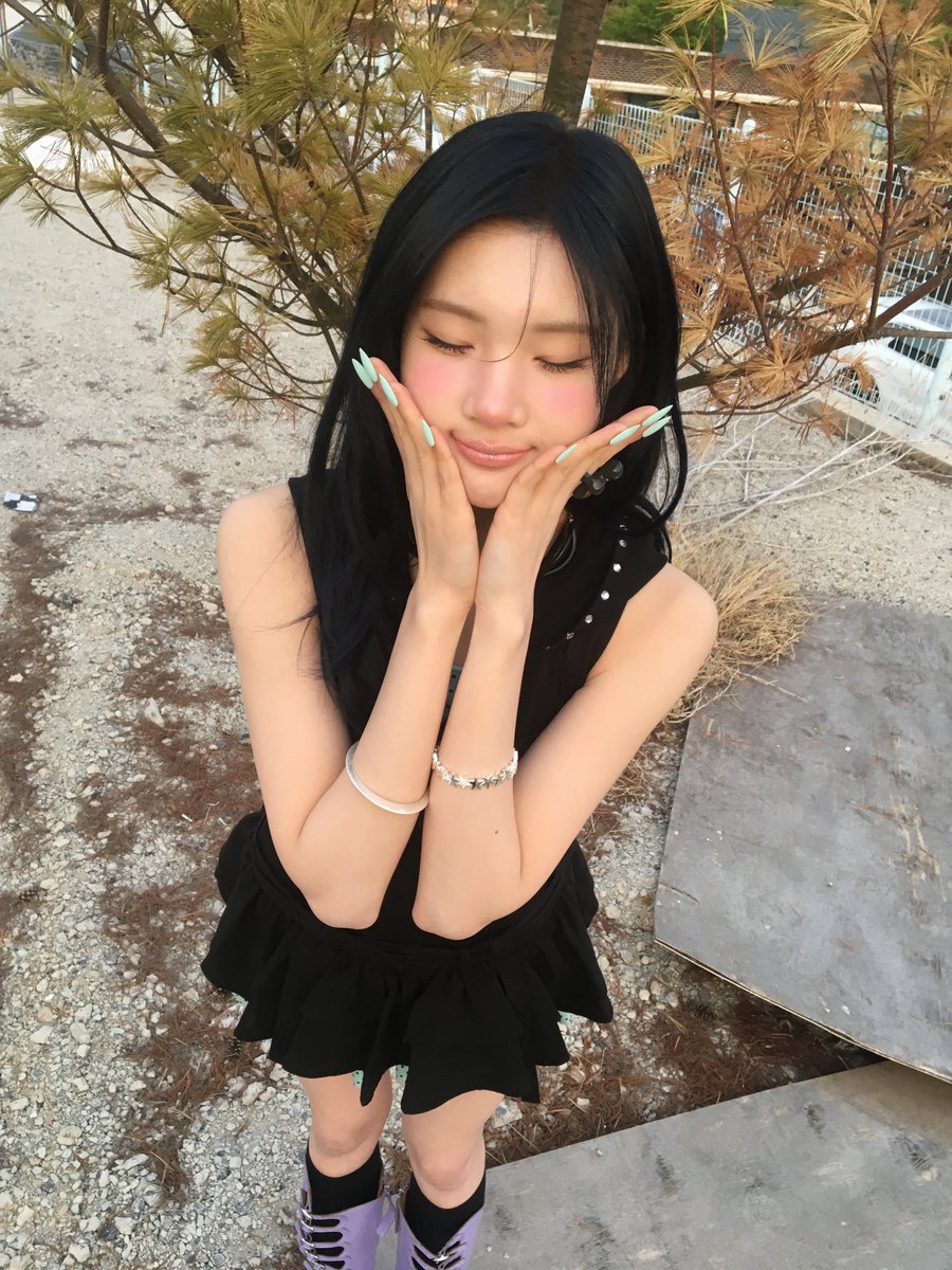 juunpicts's tweet photo. juun weverse update https://t.co/Q6ZTT5icDL