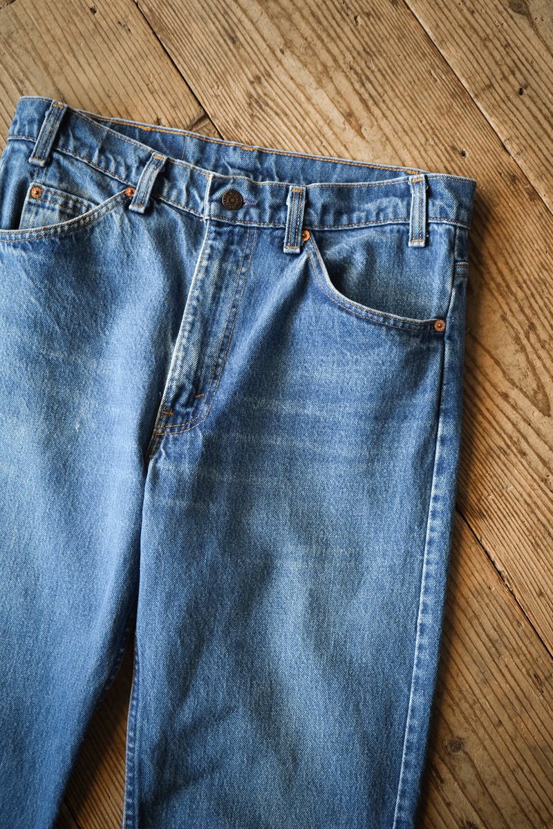 38CLOTHING's tweet photo. 店頭、色落ち/色残りの良い
USA Levi'sが豊富に並んでおります。
一枚目から501.505.517と定番品番に
加え、変わり種な508と
どれも目を惹くラインナップ

是非、お好みの一本をチョイスしてみて？

peace
keisuke https://t.co/Mq1ZJ6grqq