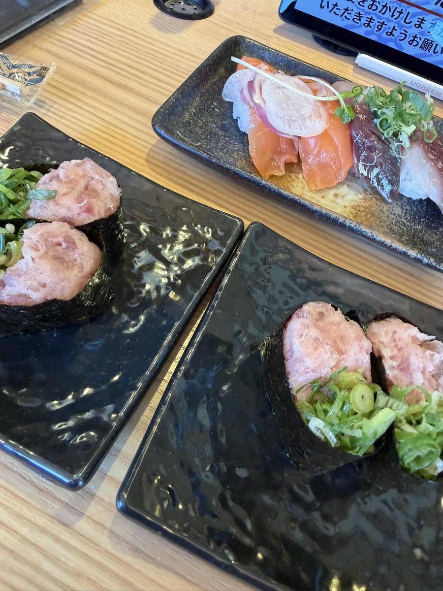 TheOnlyHeaven's tweet photo. 久しぶりのすし丸🍣 https://t.co/O29fowJ2Cm