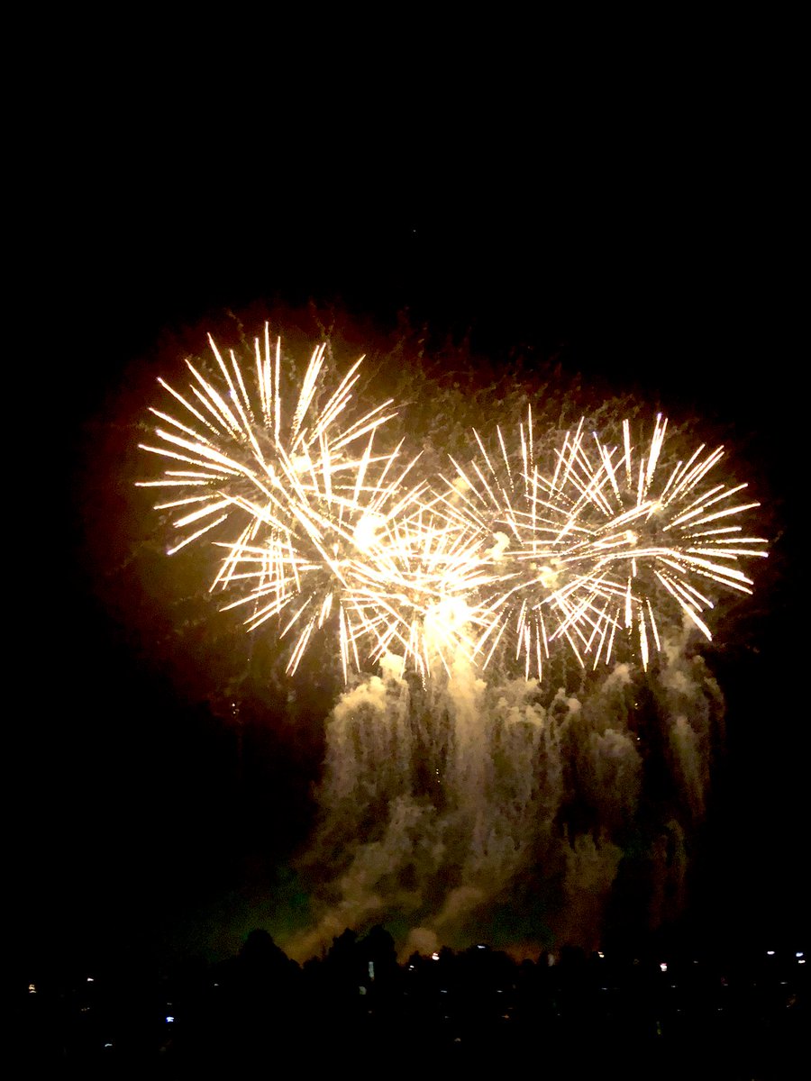 neko_o222's tweet photo. 花火 https://t.co/4nqst8vbvA