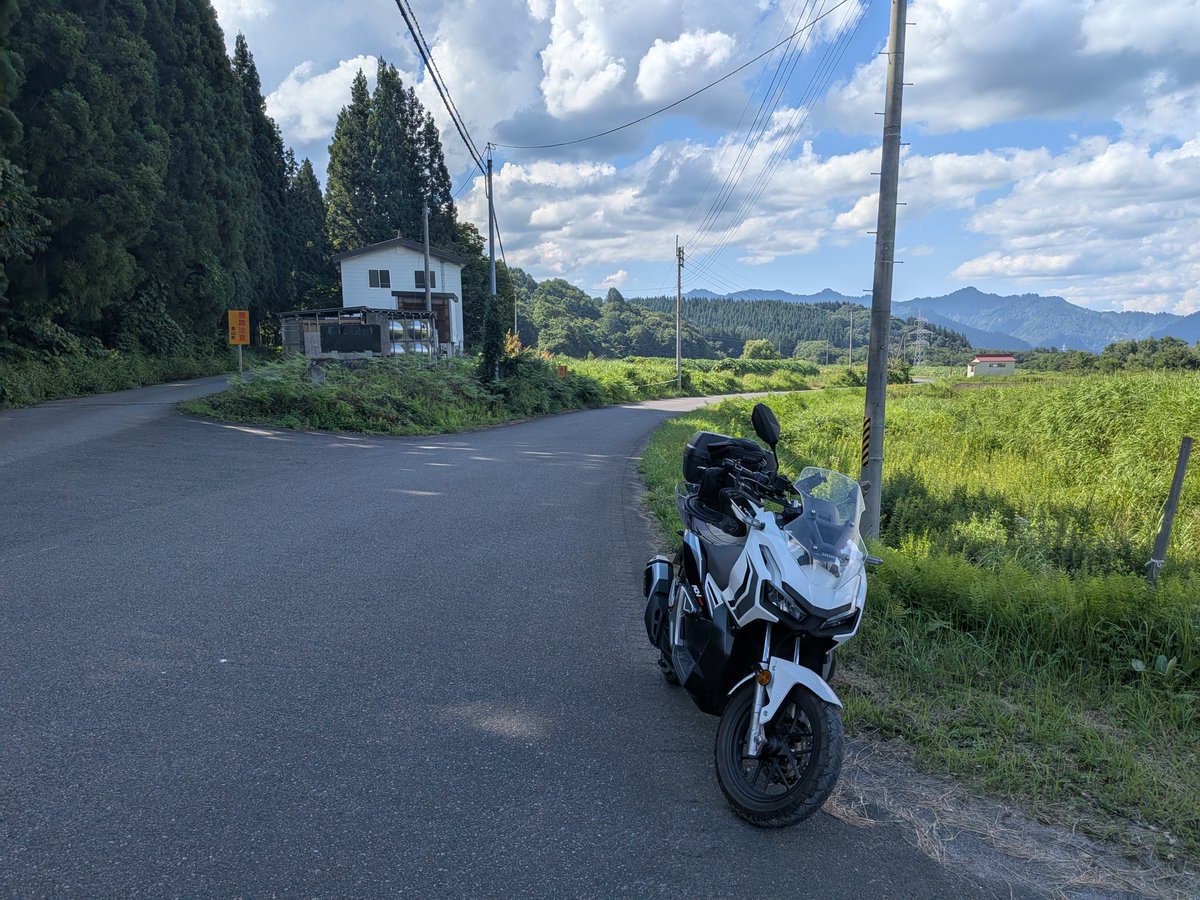 ys_forester1971's tweet photo. まだ横移動だけで一歩も家に近づいて
ないので、そろそろ南下を始めますか🏍️
#ADV150 https://t.co/KovdWHYYzI