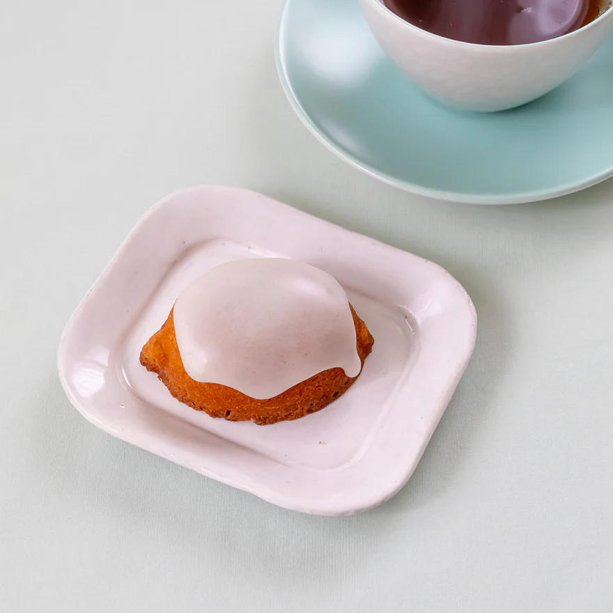 romiunieWebShop's tweet photo. 「Lemon Cake（レモンケーキ）」
無くなり次第この夏のレモンケーキはお休みに入ります。
毎年人気のレモンケーキ。たくさんの方に喜んでいただけてとてもうれしいです。
この夏の締めくくりにレモンケーキぜひどうぞ🍋

https://t.co/AhiW2WGRpE https://t.co/WyLqDfdojp
