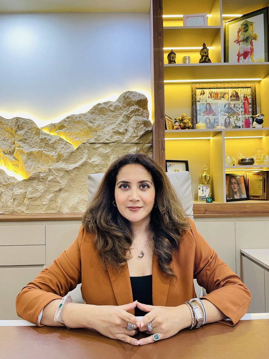 VastuWithDivvya's tweet photo. A person changes the moment they stop asking, ‘Why me?’ and start asking, ‘What now?
#vastu #vastuexpert #vastuconsultant https://t.co/UVYdFGTPAM