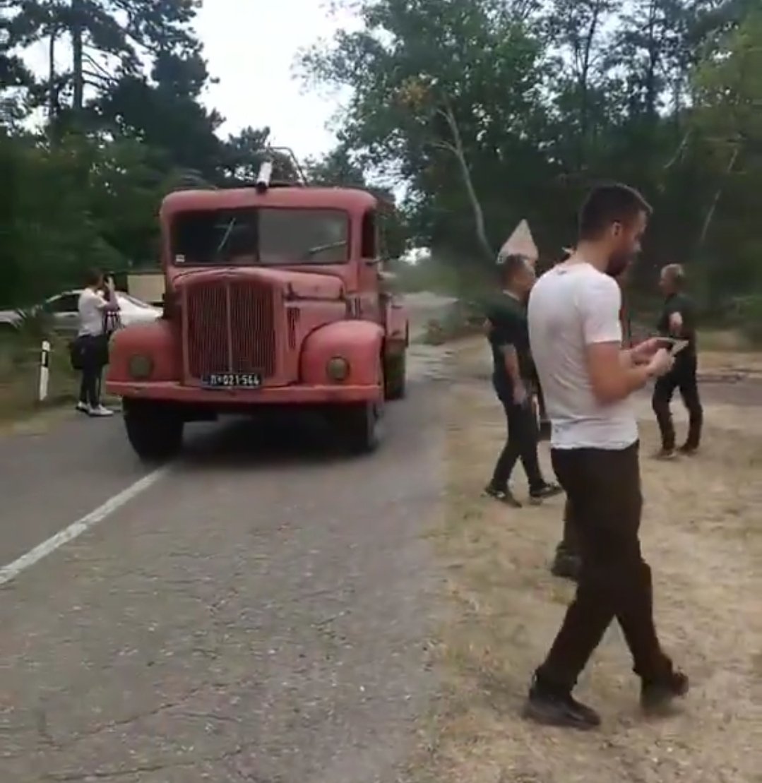 aleksabgd1's tweet photo. Tigar iz ćipuljića je poslao najspecijalnije i najsavremenije vozilo za gašenje požara u deliblatsku peščaru https://t.co/gpqTliPUIX