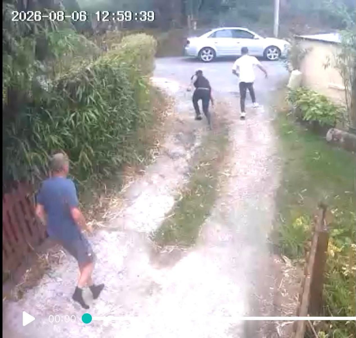 ActivePatriotUK's tweet photo. 🚨 These Two Vermin Have Just Robbed A Family Run Jewelry Business And  Stole About £100,000 Worth Of Gold Chains Yesterday In Cornwall 

MAKE THEM FAMOUS 

One went off on foot, one went in the Silver car. The Silver car has been found

Diamonds and Gems is a family run business located in Liskeard, Cornwall (Common Moor / Little Dean)

Crime log 431-06082026