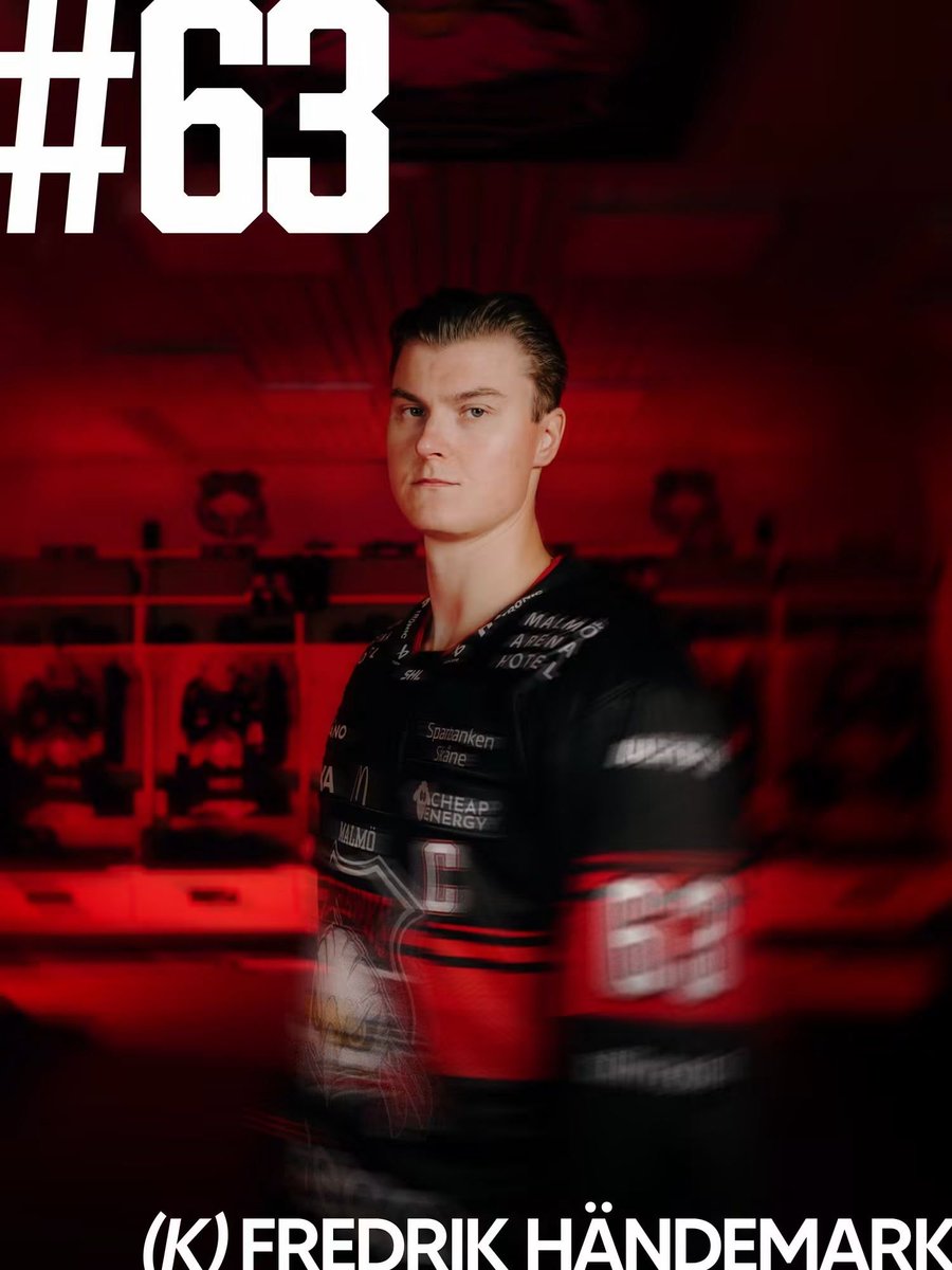 Redhawk1765's tweet photo. 🦅 Här är kaptenerna för säsongen 2026-2027!

🗣️ ”Vi är övertygade om att det här är en grupp som kommer att leda genom sitt sätt att agera varje dag. De visar vägen genom exempel och goda vanor, både på och utanför isen”, säger huvudtränare Tomas Kollar.

Saxat från redhawks fb https://t.co/PDIQLta2Gj