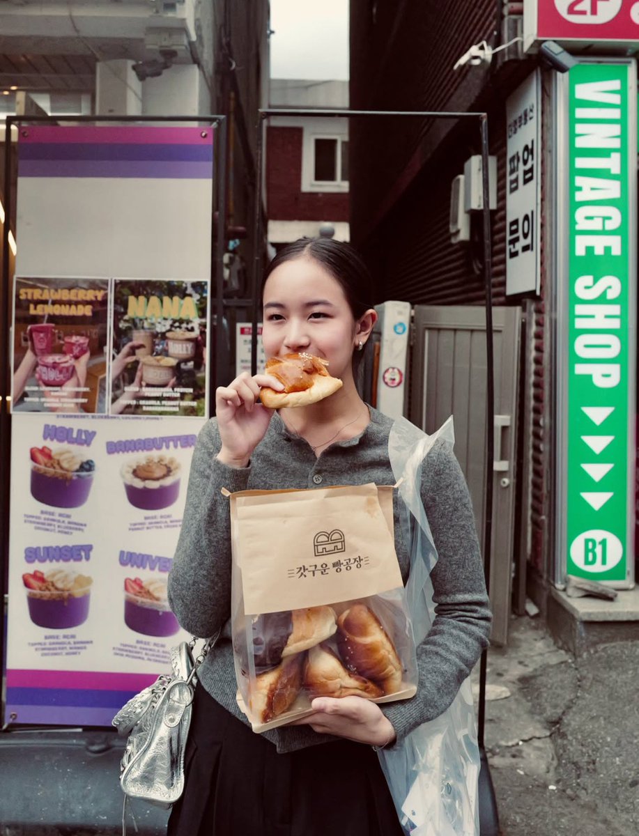 cappietala's tweet photo. pictures that scream “your gallery if your girlfriend is caprice cayetano” 🫠 always g talaga ang naka naka basta foodtrip

🔗 https://t.co/kwiCgvW9SJ

#CapriceCayetano https://t.co/PbCL0fCyJf