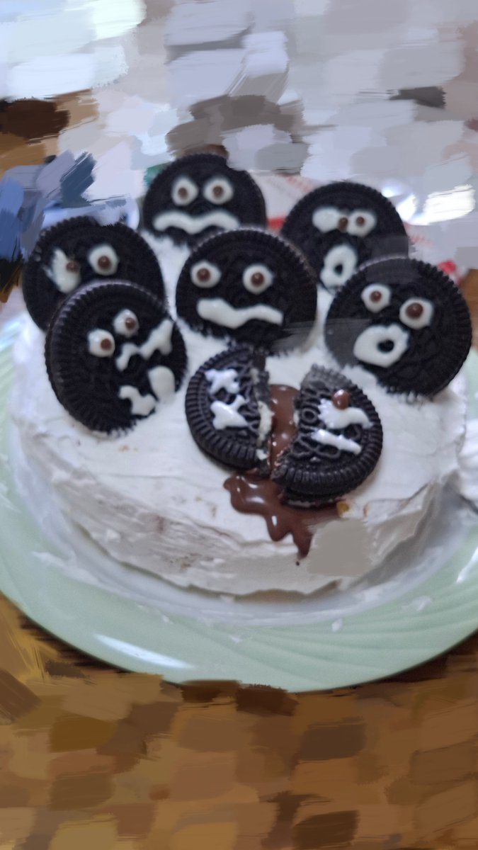 natateko001's tweet photo. 不器用が頑張って作りました
20歳の誕生日ケーキ
今年もよろしくねー https://t.co/44oKghHSnc
