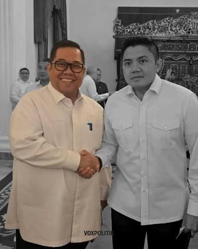 LambeSahamjja's tweet photo. klarifikasi polisi soal anton timbang bisa hadir di istana:
- padahal dia lagi jadi tersangka kasus tambang nikel
- polisi bilang anton gak ditahan 
- karena dia kooperatif 
- dan selalu hadir tiap dipanggil
- bareskrim polri lewat brigjen m irhamni bilang kasusnya masih jalan
- berkas perkaranya udah dinyatain lengkap alias p21
