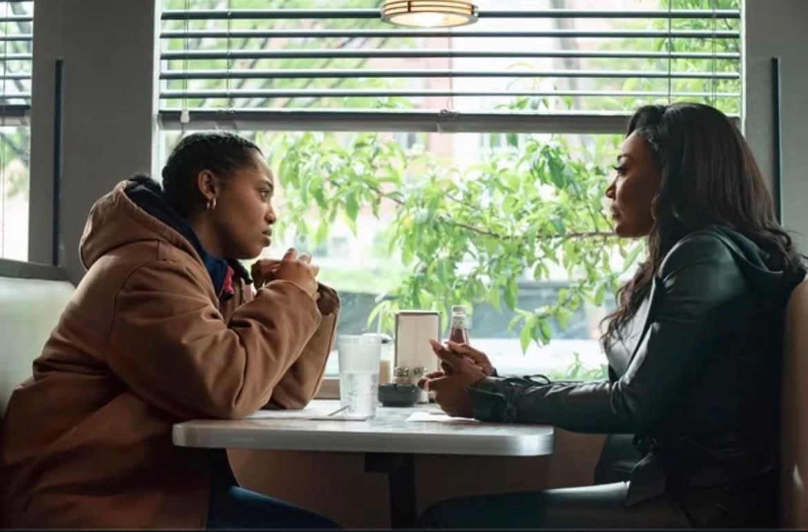 PowerAndCinema's tweet photo. Jukebox told Raq you only pay attention to me when it involves Kanan. 

Raq started to look for Jukebox when she realized she was gone kill Kanan. 

TOO LATE! Crazy Raq let that relationship between her and Juke become what it became.

#RaisingKanan https://t.co/K2S99YIFwC