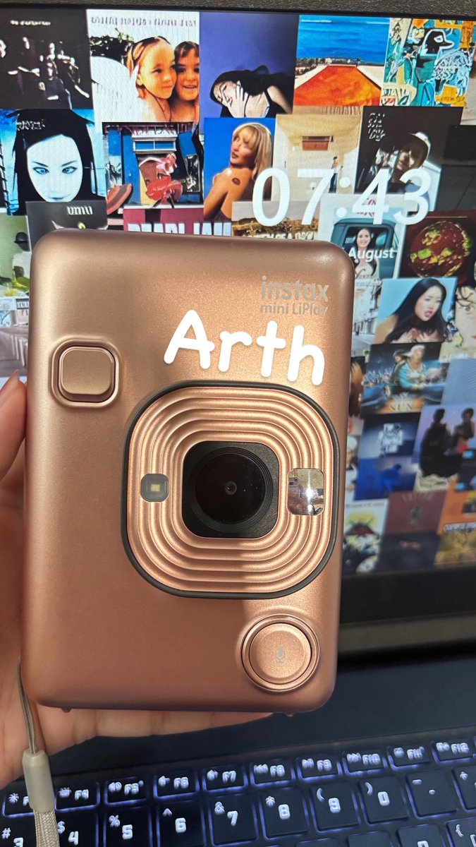 arthuranegara's tweet photo. WTS INSTAX MINI LIPLAY

1.6jt negotiable

mulus bgttt, jarang bgt dipake.
avail co oren
dm for details 🤍 https://t.co/Vo90J5wAR8