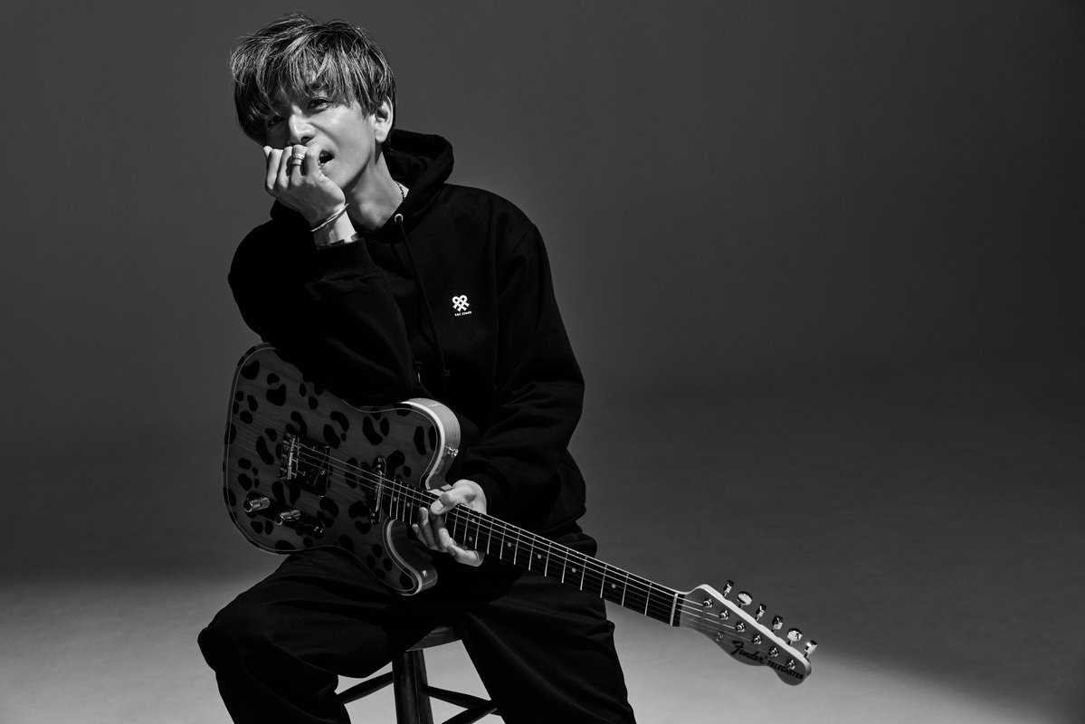 LINEMUSIC_JP's tweet photo. ◤◢◤ #木村拓哉 ◢◤◢

NEW ALBUM
『Checkpoint』が配信開始📍

自身の“現在地”を見つめ直すとともに
未来への道標の意味が込められた作品🏍️

多彩なアーティストとの共創楽曲を収録🎙

#LINEMUSIC で聴いてね🎸
🎧https://t.co/sRzh9SkSP1

@CandC_STAGE https://t.co/HyZy7FoRLG