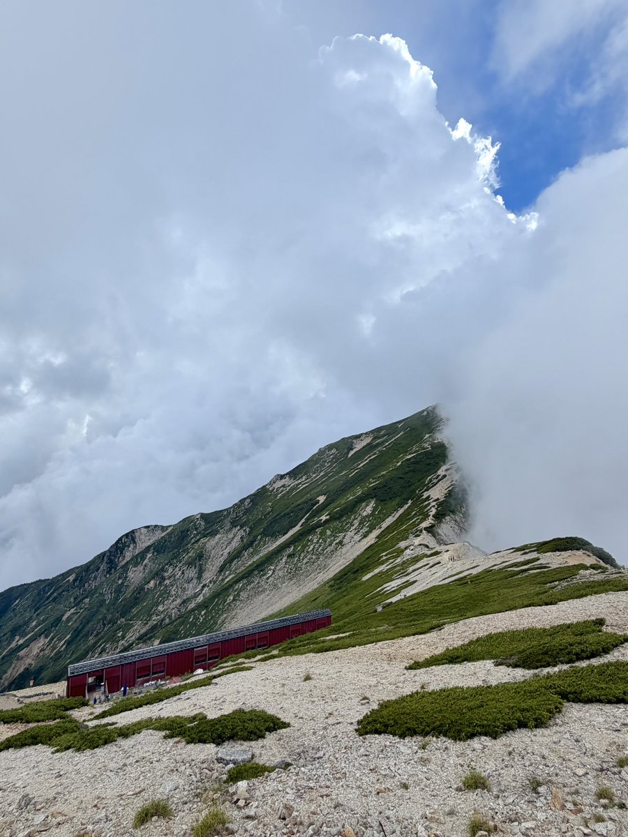 cloud__strifee's tweet photo. Dans les alpes japonaises https://t.co/vc0zrgNtJ4