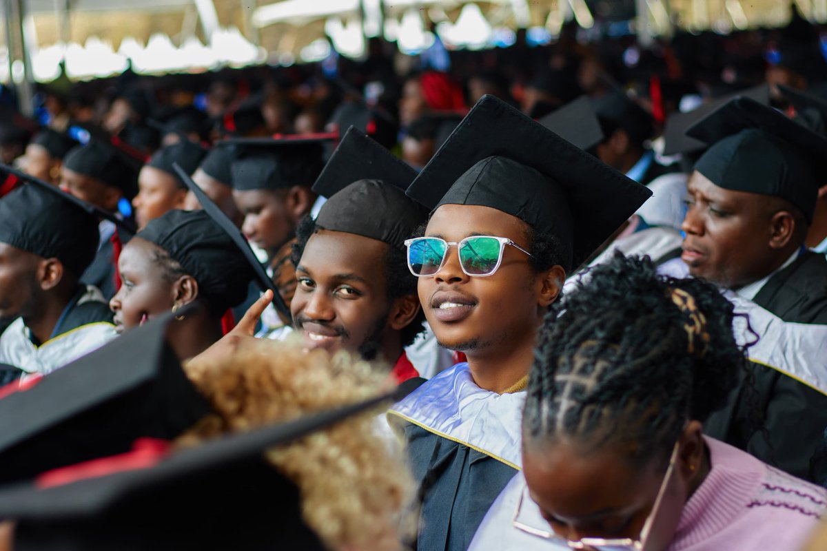 Muthonikate1's tweet photo. Mount Kenya University and Equip Africa Institute continue proving that education becomes more meaningful when academic knowledge is matched with practical competence, preparing graduates to excel confidently in today's evolving workforce.
#MKU29thGraduation #Equip6thGraduation https://t.co/9HcR1T92T7