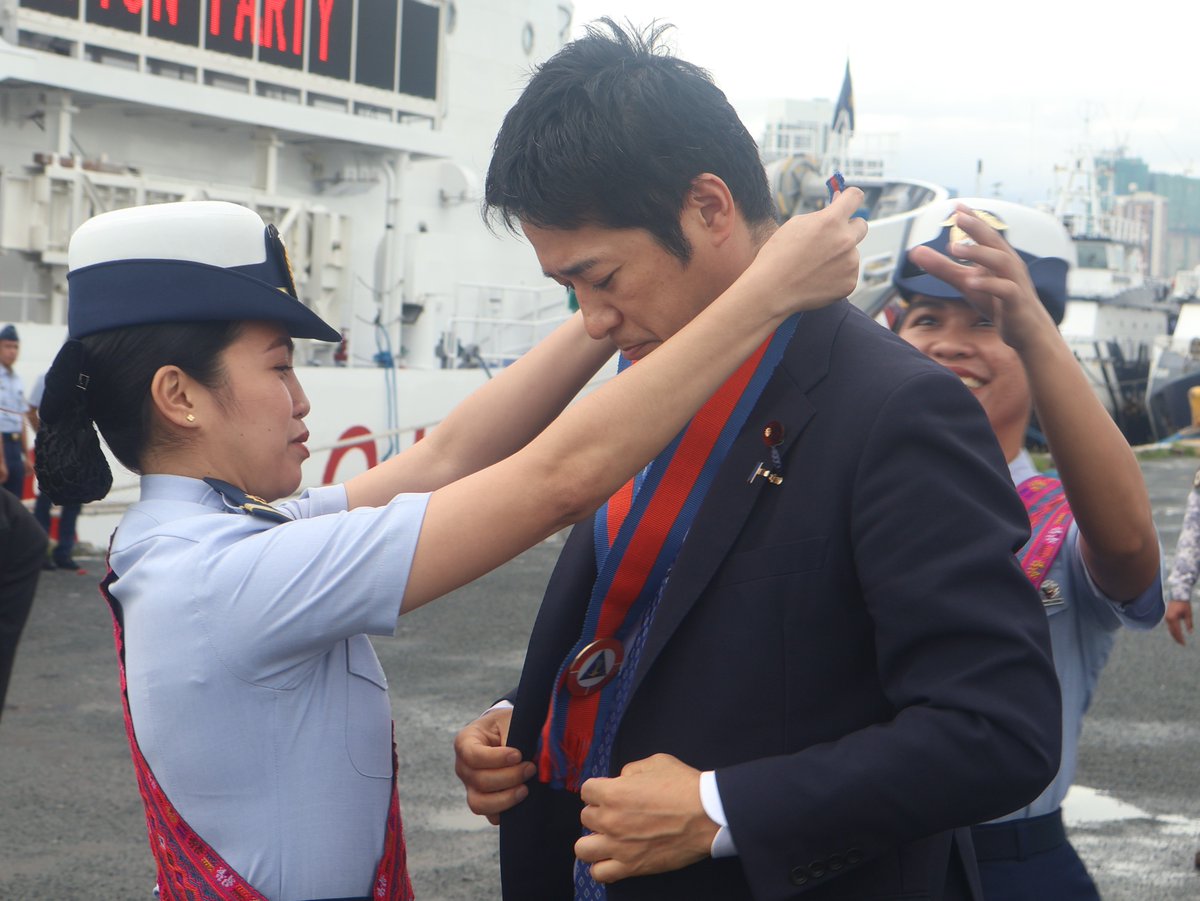 coastguardph's tweet photo. 𝐏𝐂𝐆 𝐖𝐄𝐋𝐂𝐎𝐌𝐄𝐒 𝐓𝐇𝐄 𝐉𝐀𝐏𝐀𝐍𝐄𝐒𝐄 𝐏𝐀𝐑𝐋𝐈𝐀𝐌𝐄𝐍𝐓𝐀𝐑𝐘 𝐃𝐄𝐋𝐄𝐆𝐀𝐓𝐈𝐎𝐍 𝐓𝐎 𝐒𝐓𝐑𝐄𝐍𝐆𝐓𝐇𝐄𝐍 𝐌𝐀𝐑𝐈𝐓𝐈𝐌𝐄 𝐂𝐎𝐎𝐏𝐄𝐑𝐀𝐓𝐈𝐎𝐍 🇵🇭 🇯🇵

✍️https://t.co/c1mDsqzvK7

#DOTrPH 🇵🇭
#CoastGuardPH
#MaritimeSectorWorks
#ChillButPrevail
#ONEatSea⁩ https://t.co/xM4YPpDGo2