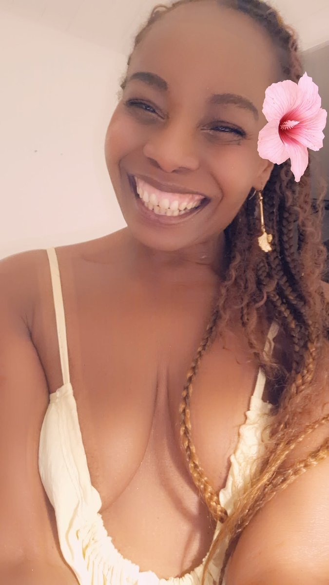 Monicalova13's tweet photo. Bonjour mes amours je vous souhaite un trรจs bon vendredi Seins une excellente journรฉe ensoleillรฉe.
#VendrediSeins โค๏ธ
#TeamBoobsโค๏ธ
#TeamLoveโค๏ธ
"Demain n'est pas lร hier est passรฉ vie aujourd'hui "๐
Je vous embrasse tendrement ๐๐๐๐๐๐๐๐๐๐๐๐๐๐๐๐๐๐๐๐๐๐๐๐๐๐ https://t.co/0gFDAT1RQy