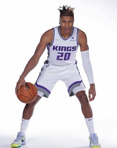david_falongrit's tweet photo. Vamos con un jugador de futuro, máximo anotador el año pasado en la Lega con Trieste y acaba de fichar por Napoli.
Jahmi'us Ramsey 🏀
Convertimos el informe técnico del exterior estadounidense: perfil, ataque, defensa, adaptación FIBA y conclusión. https://t.co/Xw6LFlc5Vj