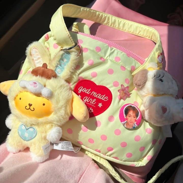 arunikapagi's tweet photo. Bag lokal lucu gemesin ini bakal restock di Shopee malem besok‼️ Plss jangan sampe kehabisan stock 😭❤️‍🔥 https://t.co/esQRkLYJrc