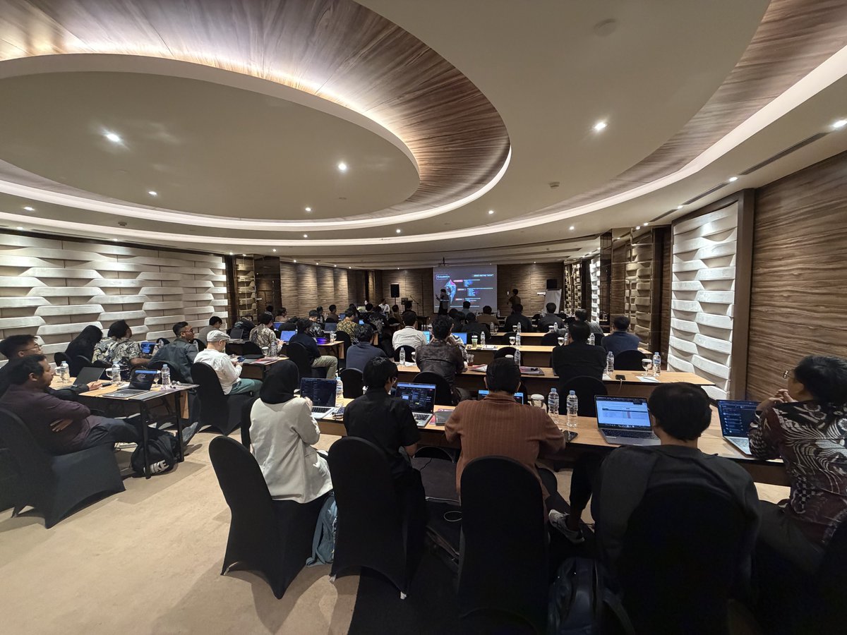 stealthmole_int's tweet photo. 🇮🇩 We're live in Jakarta!

Our exclusive OSINT Masterclass has officially begun. Today, participants will explore practical OSINT techniques and see live demonstrations of real-world dark web investigations using StealthMole.

A big thank you to everyone joining us today. We look forward to sharing insights, exchanging ideas, and connecting with the cybersecurity community in Indonesia.

Let's get started! 🚀

#StealthMole #OSINT #DarkWebIntelligence #CyberThreatIntelligence #Cybersecurity #Jakarta #Indonesia