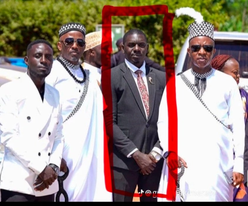 FrankGashumba's tweet photo. Mukama atukubye omuggo. Mukwano gwange ayitibwa Badru abadde omukozi wa NBS Television afiiridde mu accident amakya ga leero. Waakuziikibwa leero e Bunamwaya. 
 Kitalo nyo, nyo,nyo!
@SheilahGashumba 
@Fireliglntfi 
@sanyukatv https://t.co/hxNypWQnjO