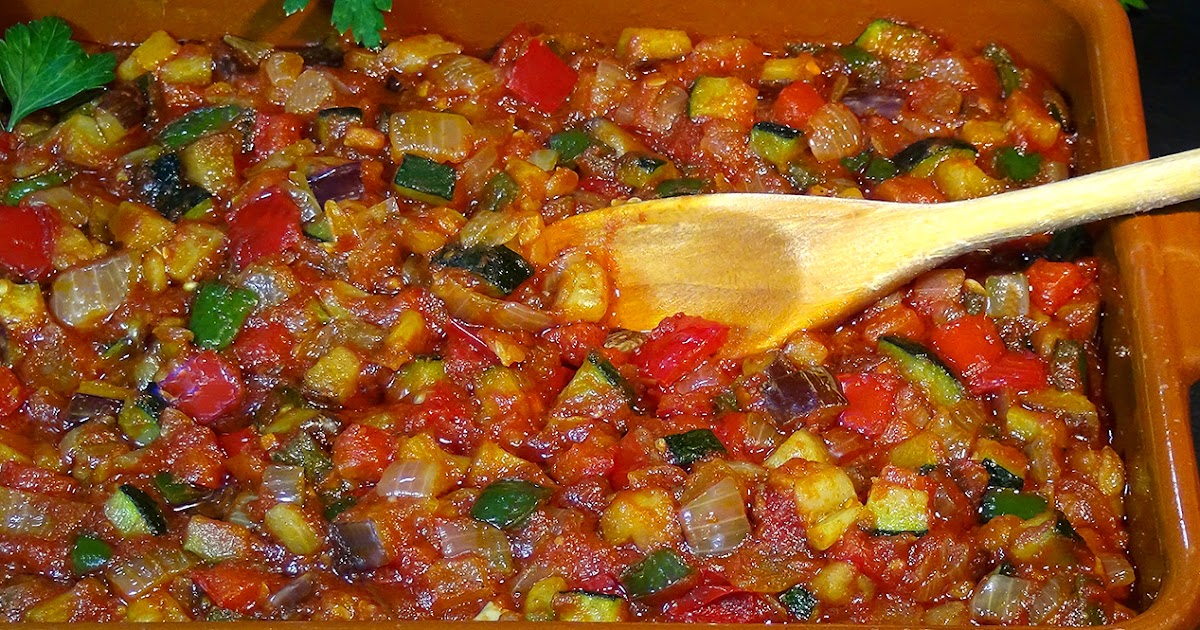 manosverdesSA's tweet photo. Un buen pisto no lleva secretos, lleva tiempo. Nuestro Pisto Artesanal de Verduras está hecho siguiendo la receta tradicional sin aditivos. Calidad premium con impacto social. 🛒https://t.co/IESxhyVZUr https://t.co/6i3Pg65ywd