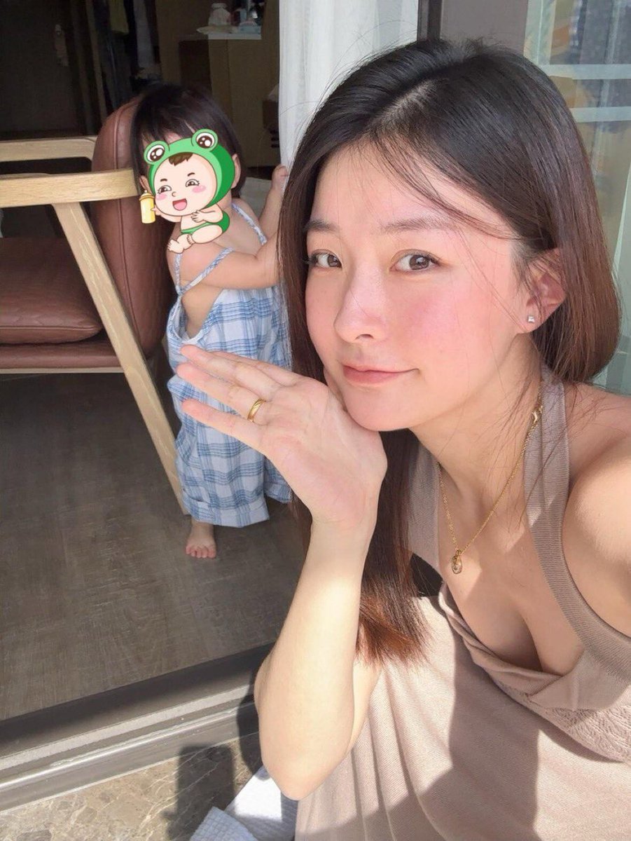 JatinBhuranda's tweet photo. 天塌了  

我弟把我超了 我现在懵懵的😡

 第一视角  要看吗？准备删了…… https://t.co/8iBzpRxRu3