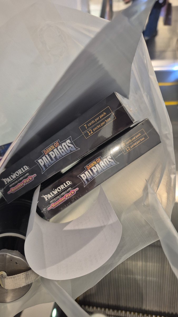 _braend's tweet photo. Was just showing my partner the Palworld TCG at Tablecon Quest after Trios Fight cause we play Palworld together.

Now we landed ourselves in the TCG version.

Now I have another TCH to spend on 😭 as if Vanguard wasnt enough 😭 https://t.co/jRtjerBWEe