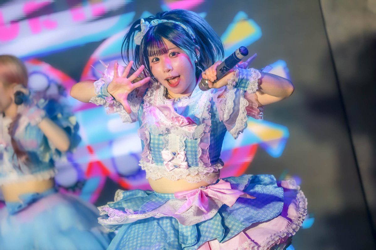 xa_kimu's tweet photo. 『【世界で1番シンデレラpresents】
お世話になりました!!大感謝3マンLIVE!!』  

今日のラストライブ行きたかったぁ～😭

#水萌なぎ 
#世界で1番シンデレラ #セカシン 
#ファインダー越しの私の世界 https://t.co/ckPMjVObLt