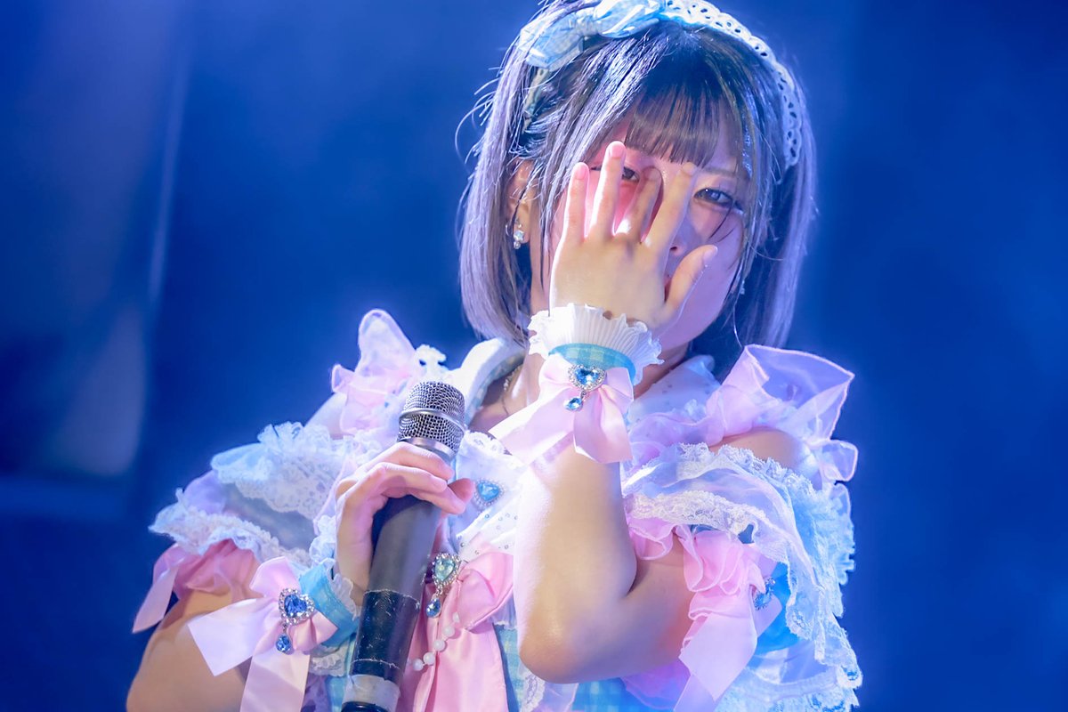xa_kimu's tweet photo. 『【世界で1番シンデレラpresents】
お世話になりました!!大感謝3マンLIVE!!』  

今日のラストライブ行きたかったぁ～😭

#水萌なぎ 
#世界で1番シンデレラ #セカシン 
#ファインダー越しの私の世界 https://t.co/ckPMjVObLt