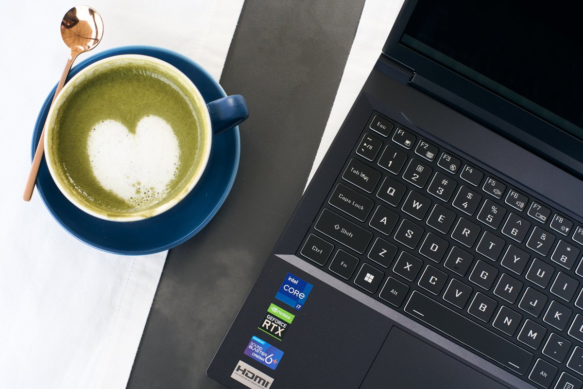 Gotbiebscell5's tweet photo. Just finished that long-overdue work report—cheers to crossing another item off the to-do list! ， https://t.co/KdE6JlluVC
