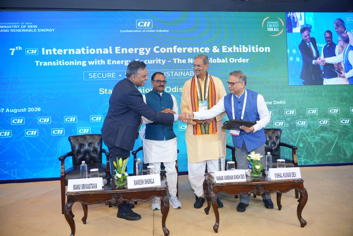 CIIEnergy's tweet photo. On Day 2 of #IECE2026, the Governments of Odisha and Madhya Pradesh signed an MoU to strengthen knowledge partnerships and deepen cooperation in renewable energy.

@KVSinghDeo1 @ManuSri_IITD @vishaldevk @RakeshShukla_12 @mnreindia @FollowCII https://t.co/rNHXMdJqt7