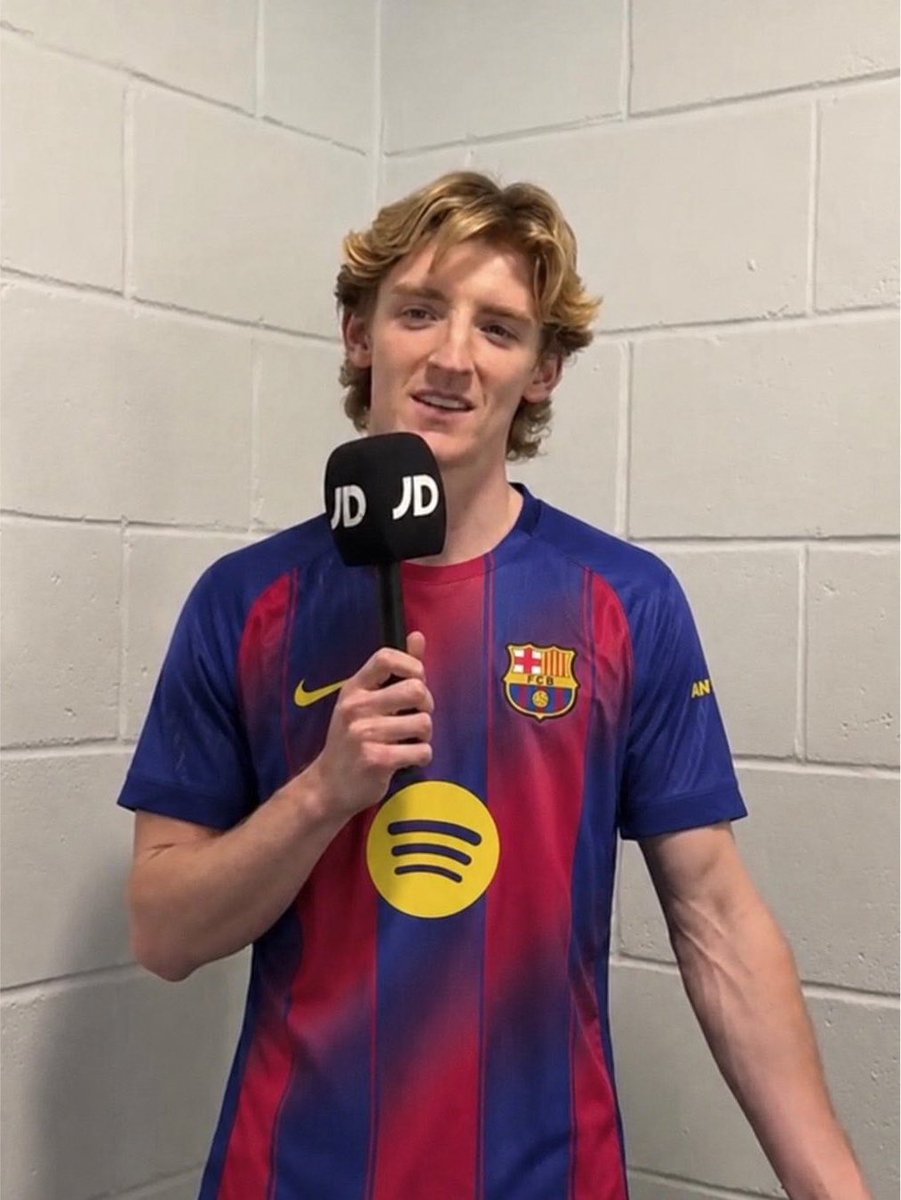 FullTime90X's tweet photo. 𝗔𝗡𝗧𝗛𝗢𝗡𝗬 𝗚𝗢𝗥𝗗𝗢𝗡: “I want to win the Ballon d’Or at Barcelona—something no English player has done since Michael Owen. I want to achieve that feat.” 🏆🌟🏴󠁧󠁢󠁥󠁮󠁧󠁿🔵🔴 https://t.co/sySg39cVTk
