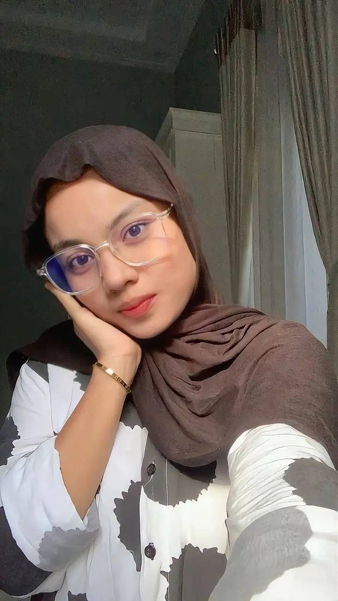 erynahannahxm's tweet photo. 🔴DINIEY🔴

✅17+ Channel, 35k+ content
✅Save, Forward, Download
✅1X Payment Je
✅Bermula RM23

Chat 👉🏼 https://t.co/3V1YZXTFuk https://t.co/3qrrSxqEcU