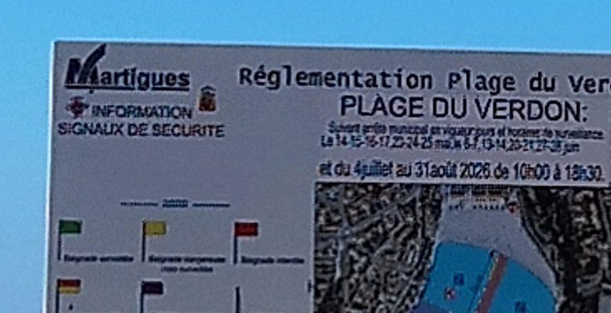 Romualddu13's tweet photo. Bonjour @ObsMairiesRN, comptez-vous dénoncer pour racisme le panneau d'affichage trônant à l'entrée de la plage du Verdon - dite de la Couronne -, interdisant, notamment, la musique et la chicha sur la plage ?

Cette plage est gérée par la mairie de Martigues, dont les maires sont PCF depuis 1959.

Photo prise ce matin.