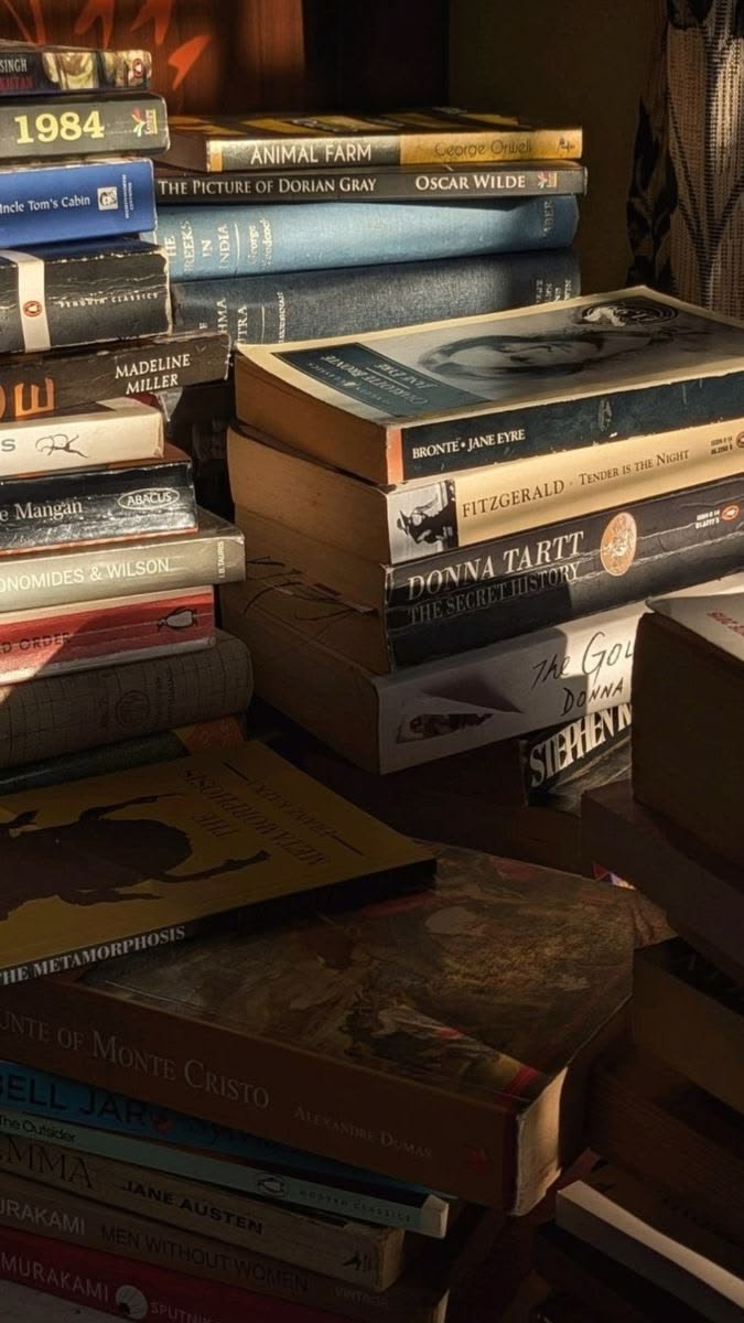IamSriSudharsan's tweet photo. Money can't buy happiness, but it can buy books ///// https://t.co/em7HZlZJyv