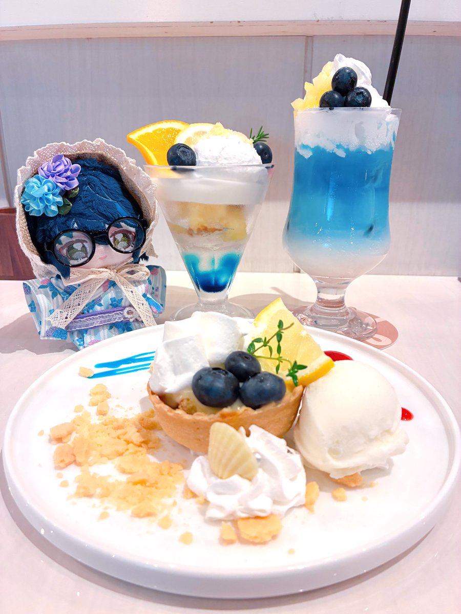 itni_life's tweet photo. #いつぬいが見られるタグ
シナモンでもお祝いしてもらいました～
2人へのおみやげも忘れてませんよ！
(まったくこのモジャハ……自分の誕生日祝いなのにおみやげとか買ってきテ……) https://t.co/ibAmNtLZ89
