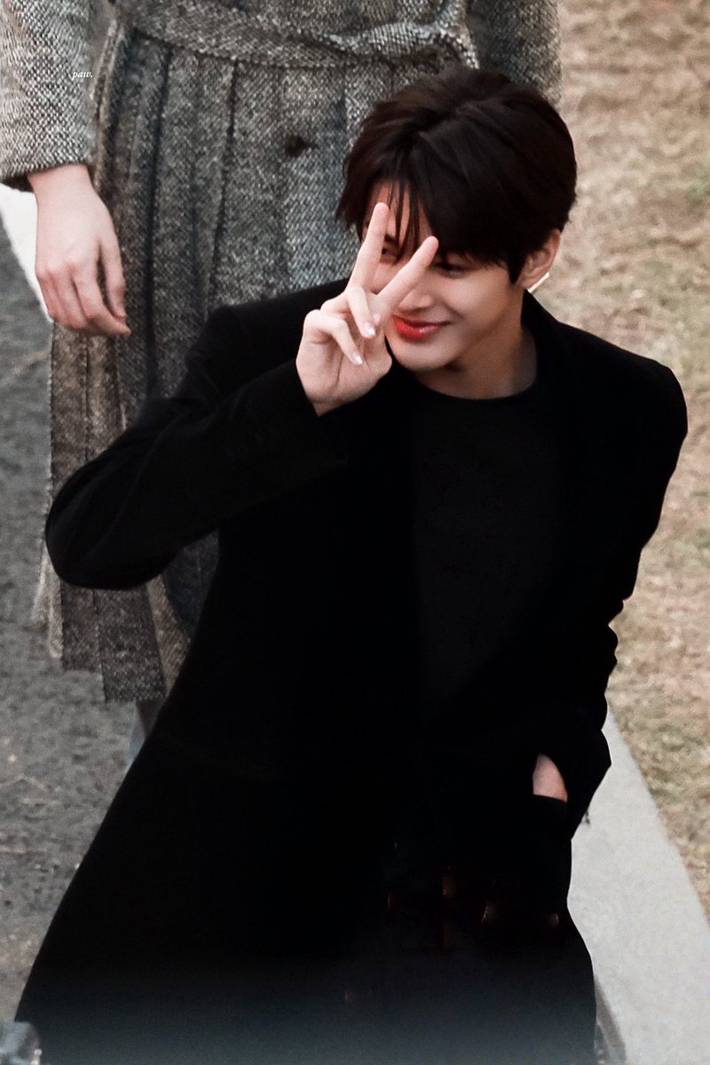 krtsi0_'s tweet photo. 260107 << 이 날을 잊어선 안 됩니다….. 디올의 남자 안건호 https://t.co/CzVbGdcBKS