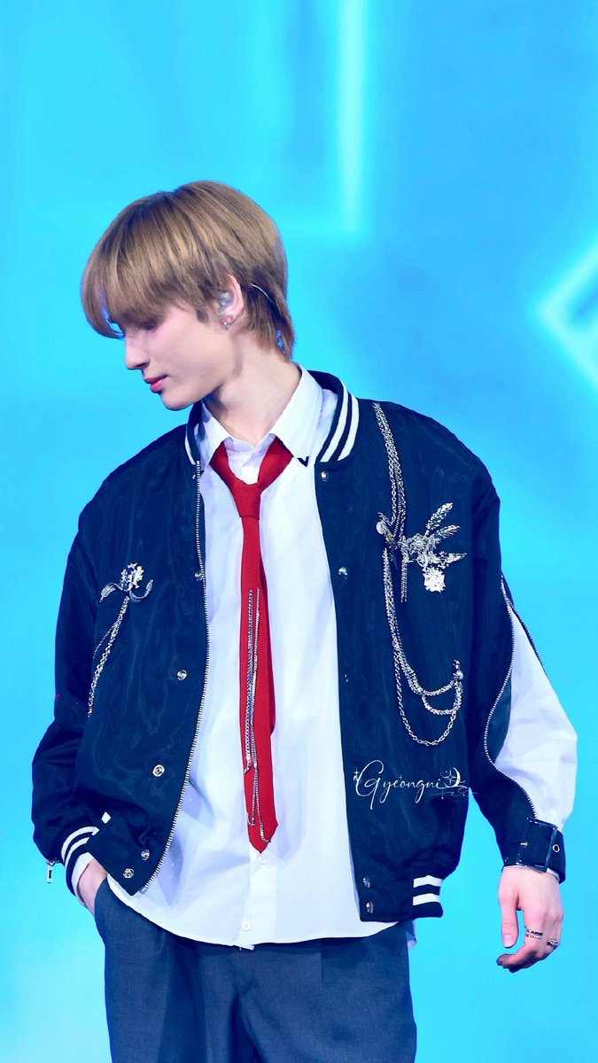 sonielkitty's tweet photo. Daniel's straight nose😳
#DANIEL #SMTR25 #이다니엘 #SMTOWN #SMNBG #SMTRAINEE https://t.co/k67XYM722C