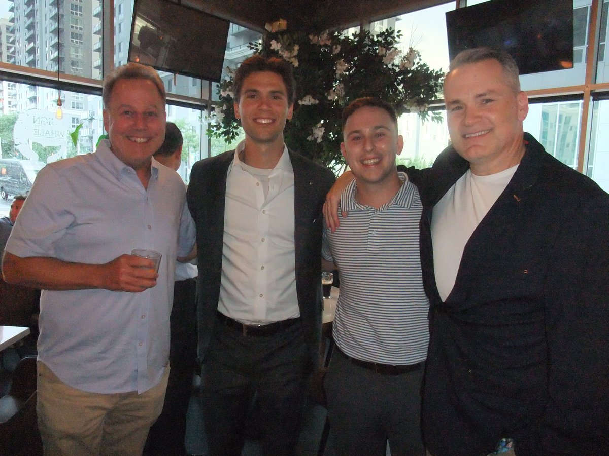 NewEdgeWealth's tweet photo. Missing our summer soiree already. ☀️
It was a great opportunity to spend time together outside the office, catch up with colleagues, and enjoy the season. Thanks to everyone who joined us!
#NewEdge https://t.co/vlZ97YI09j