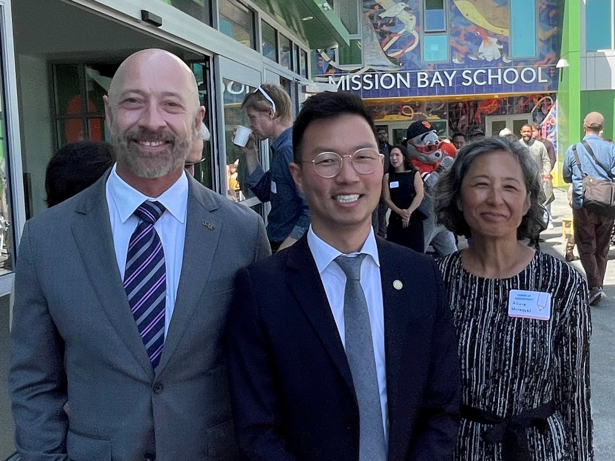 UCSFinCommunity's tweet photo. .@UCSF has partnered with @SFUnified for years to provide teacher training in STEM and internships to students.  We were proud to provide land for the newest Pre-K thru 5th grade campus, which cut the ribbon this week.  Welcome to the neighborhood, Mission Bay School! https://t.co/Ke1P4V4TYa