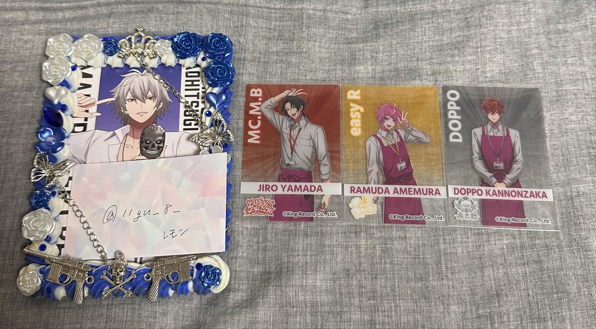 11gu_8_'s tweet photo. ヒプマイ ヒプムビ イオン クリカ ステッカー ロッカーキー風アクリルチャーム 交換

譲:二郎 乱数 寂雷 独歩 十四 獄 簓 盧笙 零

求:クリカ 一郎 空却
ステッカー 三郎 帝統 獄
チャーム 左馬刻

左馬刻以外友人分。同種同士のみ。
プロカ一読。京都、大阪手渡し、郵送可。
⬇️ https://t.co/B6sl1admGR